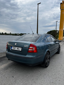 Skoda Octavia 1.9 механика (4 фото из 8)