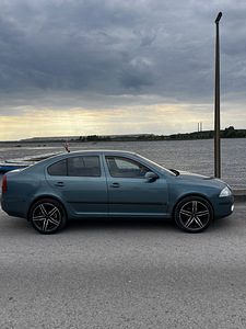Skoda Octavia 1.9 механика (6 фото из 8)