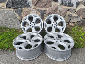 Ford ST (2 фото из 3)