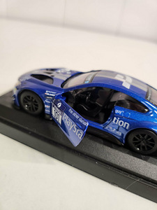 Модель автомобиля BMW M6 GT3 (4 фото из 6)