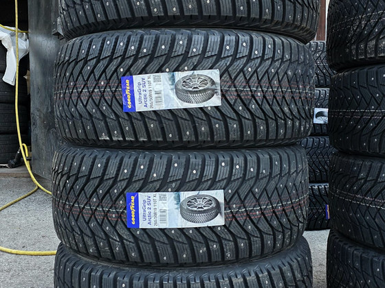Шины R19 265 50 19 Ultra Grip Arctic 2 107T XL новые 4шт
