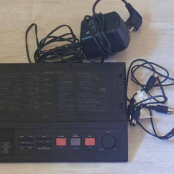 Yamaha QX21 digitaalne MIDI sekventser