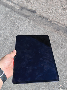 iPad 12.9 (2 фото из 2)