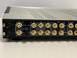 Ламповый предусилитель Octave HP-300 mk 2 (5 фото из 6)