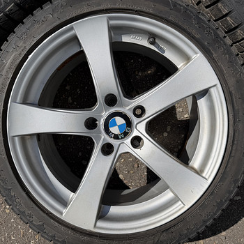 17" диски Dezent 5x120 + шипованные шины 225/45/17 (8 мм)