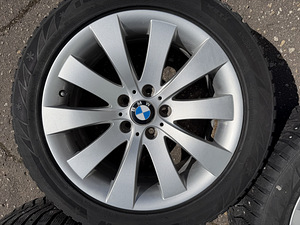 18" оригинальные диски BMW style 250 + шипованные шины 235/50/18 (3 фото из 8)