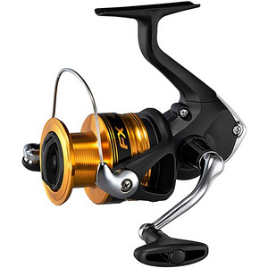 Shimano FX 2500 FC + 2 спиннинга + щучьи приманки (2 фото из 3)