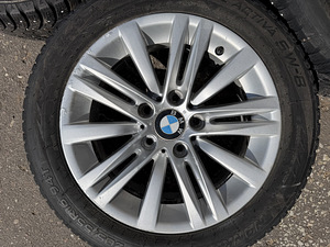 16" оригинальные диски BMW style 283 5x120 + шипованные шины 205/55 (1 фото из 7)