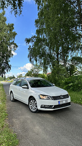 Volkswagen Passat (2 фото из 6)