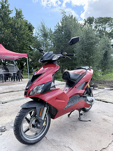 Aprilia SR50R piaggio (6 foto / 9)