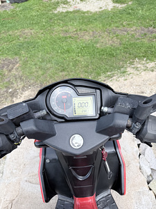 Aprilia SR50R piaggio (7 foto / 9)