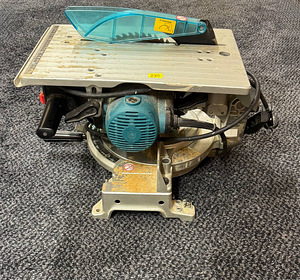 Makita LH1040F järkamis- ja lauaketassaag (1 foto / 2)