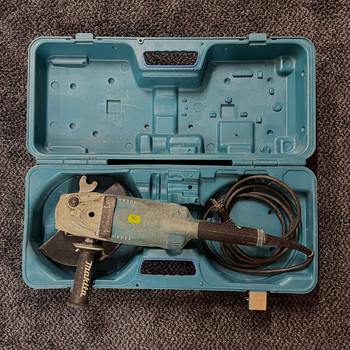 Makita GA9020S nurklihvija