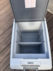Waeco TropiCool 35L autokülmik (5 foto / 5)
