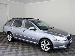 Skoda Octavia Comfortline Facelift ATM 1.6 TDI 77kW (1 foto / 8)