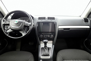 Skoda Octavia Comfortline Facelift ATM 1.6 TDI 77kW (5 foto / 8)