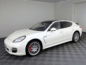 Porsche Panamera Turbo 4.8 368kW (2 foto / 9)