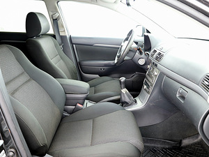 Toyota Avensis Linea Sol Facelift 1.8 95kW (6 фото из 7)