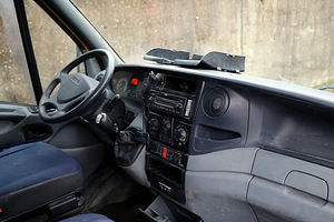 Iveco Daily 35S18V Van 3.0 HPI 130kW (5 foto / 8)
