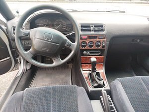 Honda Accord 97a 1.8 (85 kW), manuaal, läbisõit 253900. (6 foto / 7)