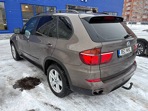 BMW X5 E70 xDrive35i 2011 225 kW — mootoririkkega / varuosadeks (4 foto / 5)