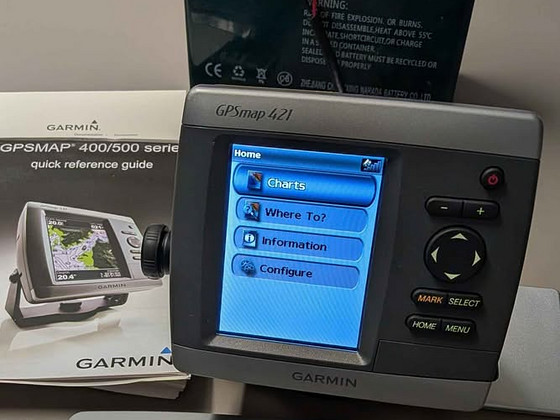 Kaardiplotter Garmin Gpsmap 421 + merekaart