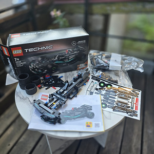 LEGO Technic 42165 Mercedes-AMG F1 W14 с инерционным механиз (2 фото из 6)