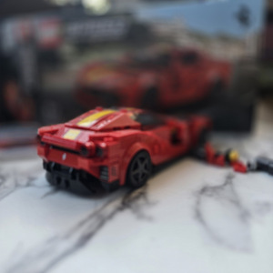 LEGO Speed Champions 76914 — Ferrari 812 Competizione (3 фото из 3)
