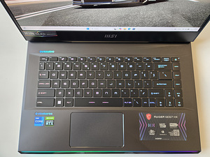 MSI Raider GE67HX 12UGS OLED 240Hz I7-12800HX RTX-3070TI (2 foto / 7)