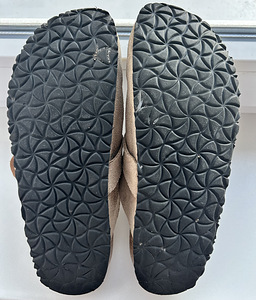 Тапки Tamaris (3 фото из 5)