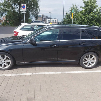 MERCEDES-BENZ E 220 CDI (2014 a.)