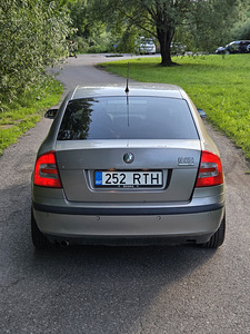 Skoda Octavia (2 foto / 6)