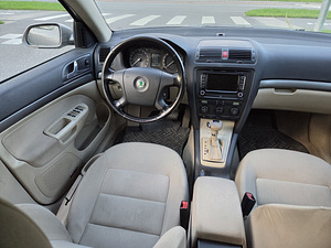 Skoda Octavia (3 foto / 6)