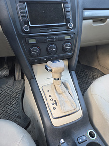 Skoda Octavia (4 foto / 6)