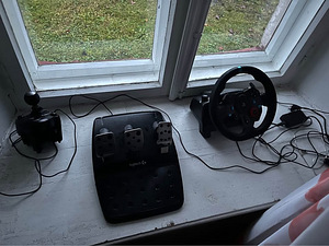 Logitech G29 руль + рычаг переключения передач, комплект (1 фото из 1)
