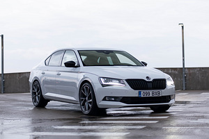 Skoda Superb SportLine (3 foto / 14)