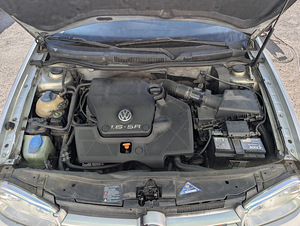 2000 Volkswagen Golf 4 (8 фото из 9)