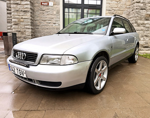 AUDI A4 / АВТОМАТ / РЕГ. СБОР ОПЛАЧЕН / ТО 04.2027 (1 фото из 14)