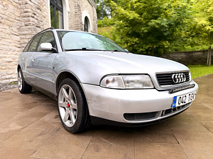 AUDI A4 / АВТОМАТ / РЕГ. СБОР ОПЛАЧЕН / ТО 04.2027 (2 фото из 14)