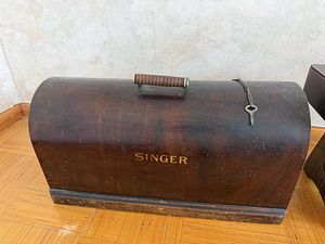 Швейная машина Singer Vintage (3 фото из 7)