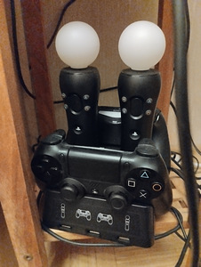 PS4 + tarvikud (1 foto / 3)