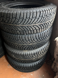 R16 205/5516 R17225/6017 R18.265/60/18 (2 foto / 4)