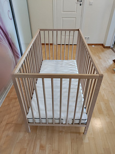 Ikea võrevoodi madratsiga (2 foto / 3)