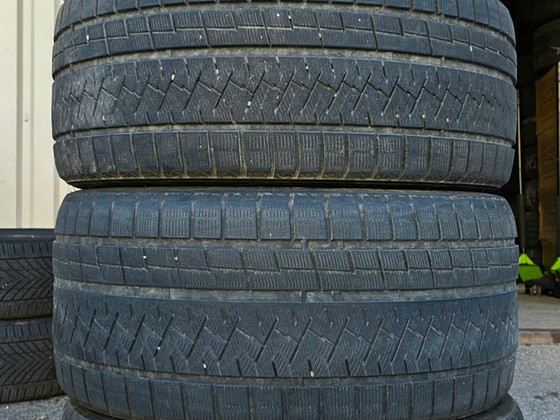 R20 rehvid 275 40 20 ja 315 35 20 lamellid 5-7mm