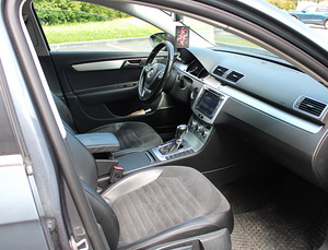 Volkswagen Passat Highline 1.8 118kW (9 foto / 14)