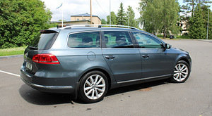 Volkswagen Passat Highline 1.8 118kW (6 foto / 14)