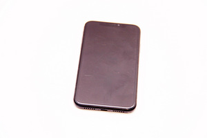 Mobiiltelefon iPhone XR 64GB 6.1" Liquid Retina HD (2 foto / 3)