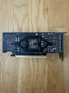 Nvidia RTX A2000 (2 фото из 4)
