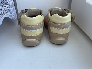 Chicco kingad nr 19 (2 foto / 5)