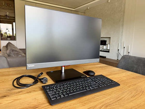 Lenovo ThinkCentre neo 50a